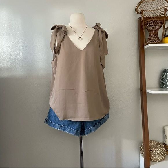 Taupe Neutral Bow Shoulder Top (XL)