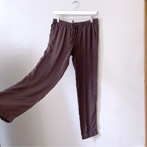Plum Lightweight Casual Pants (XS)