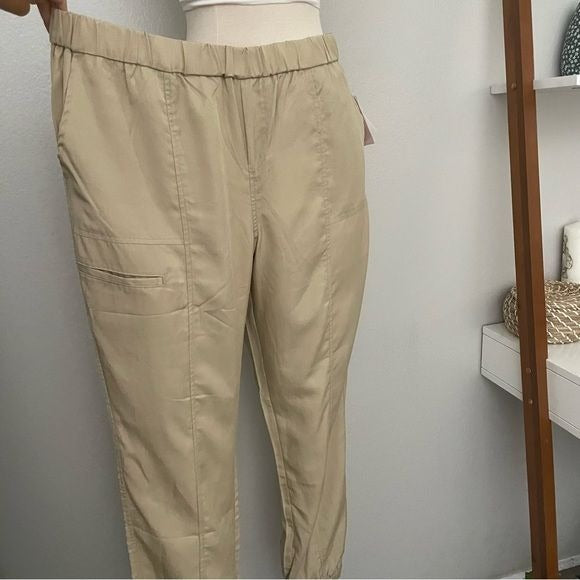 Khaki Lightweight Cargo Style Pants (XL)