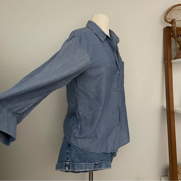 Chambray Button Front Long Sleeve Top (L)