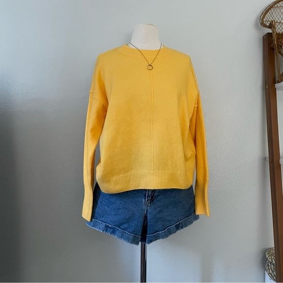 Yellow Orange Pullover Knit Sweater (XS)