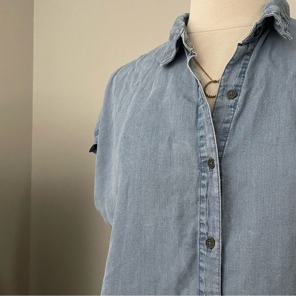 Chambray Light Blue Wash Button Front Top (S)