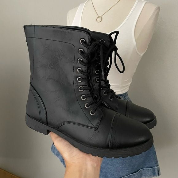 Black Zip Up Combat Boots (8)
