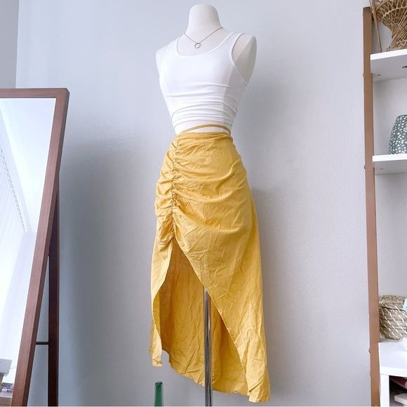 Yellow Ruched High Slit Skirt (2XL)
