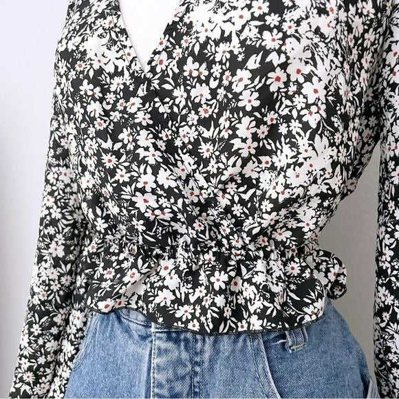 Cropped Long Sleeve Floral Top (M)