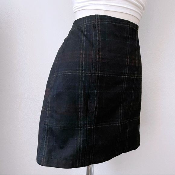 Plaid Black Mini Skirt (M)
