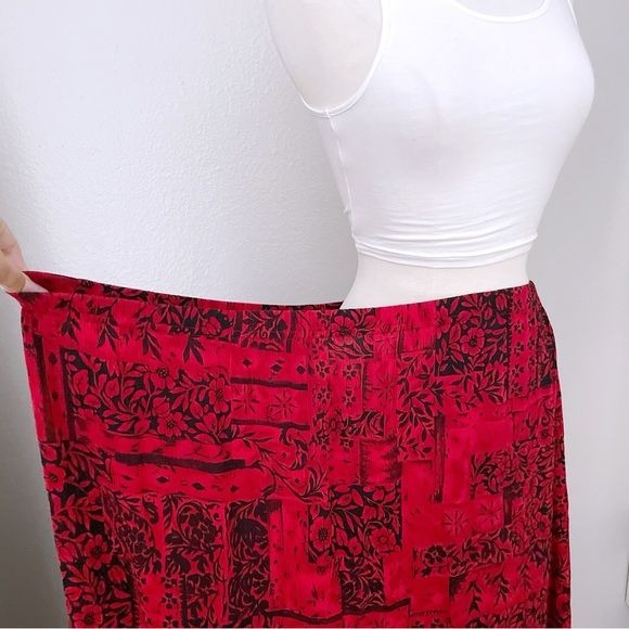 Red Vintage Floral Maxi Skirt (3X)
