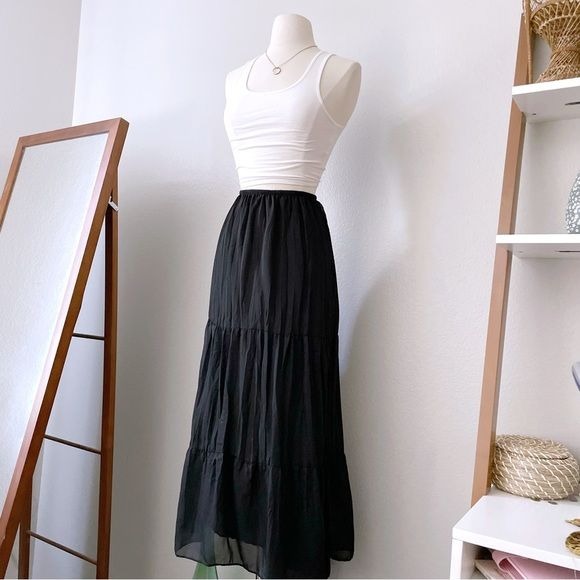 Vintage Tiered Black Maxi Skirt (3X)