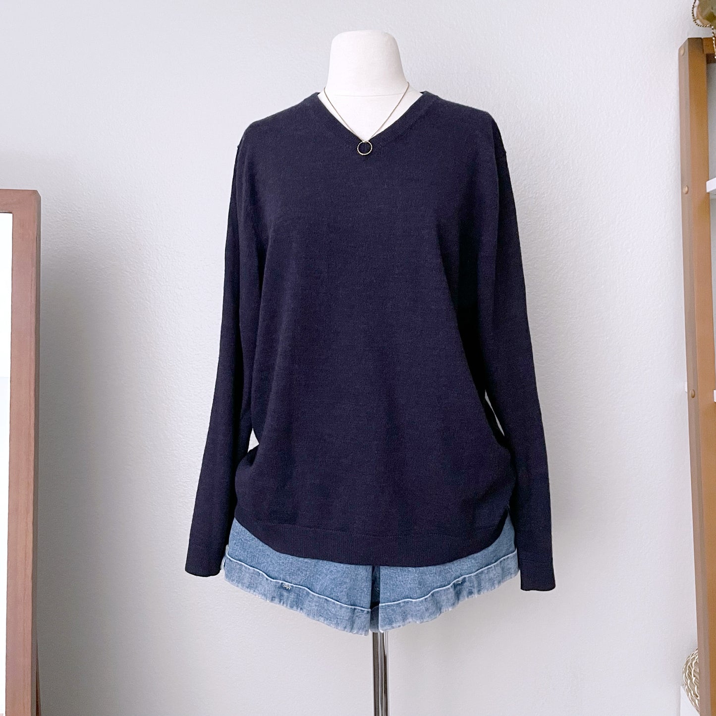 Merino Wool Navy Blue Relaxed Fit Sweater (L)