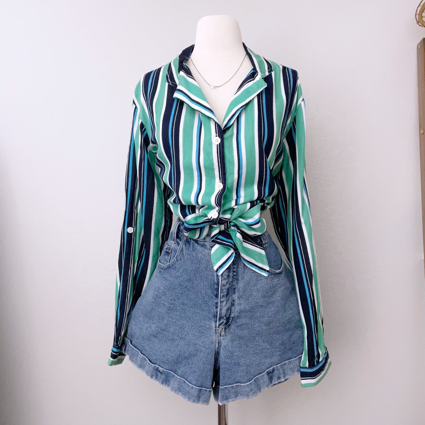 Long Sleeve Button Front Tie Up Striped Top (XL)