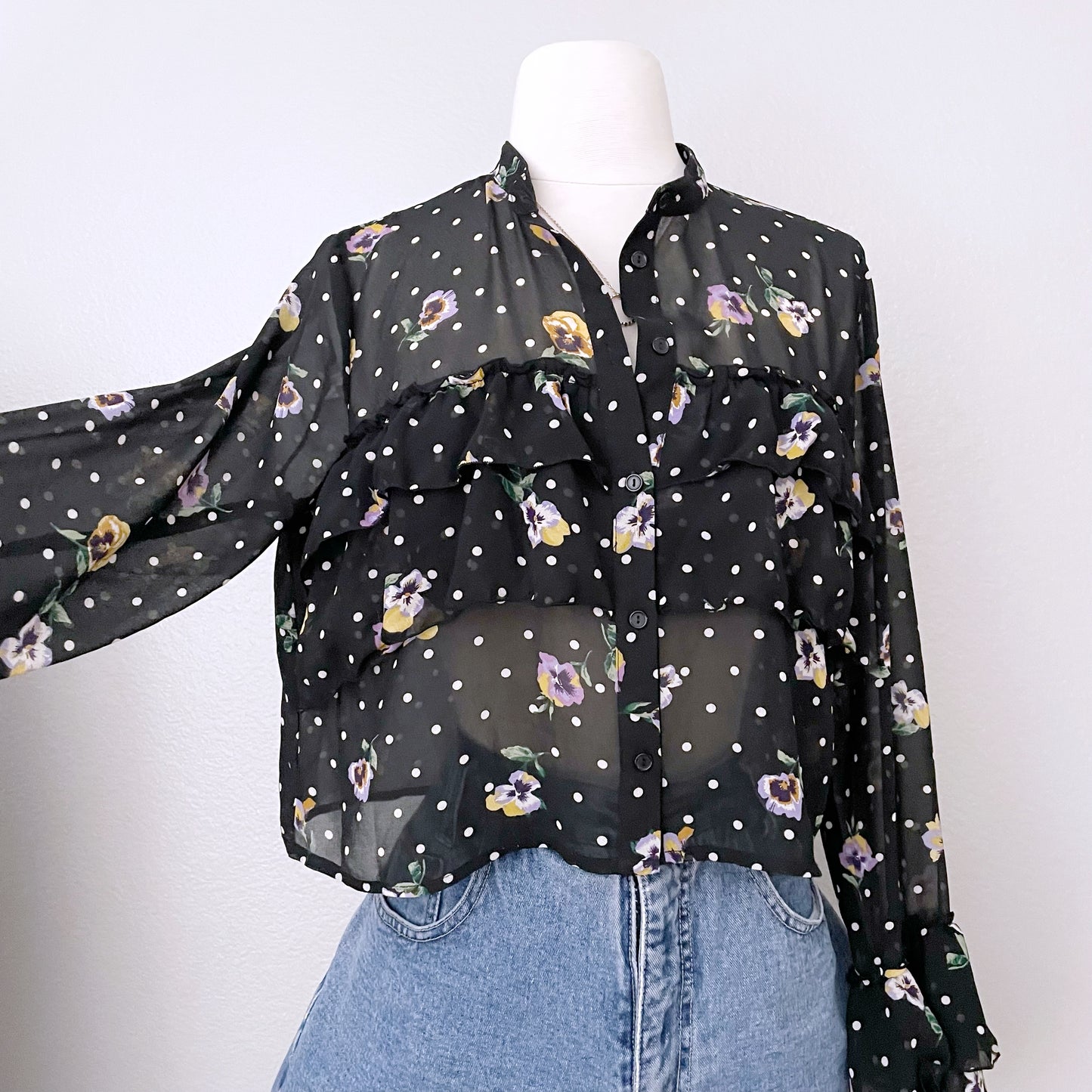 Cropped Floral Trumpet Sleeve Top (M)