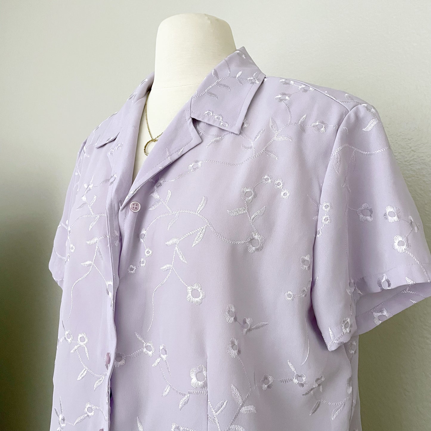Lavender Purple Floral Embroidered Top (L)