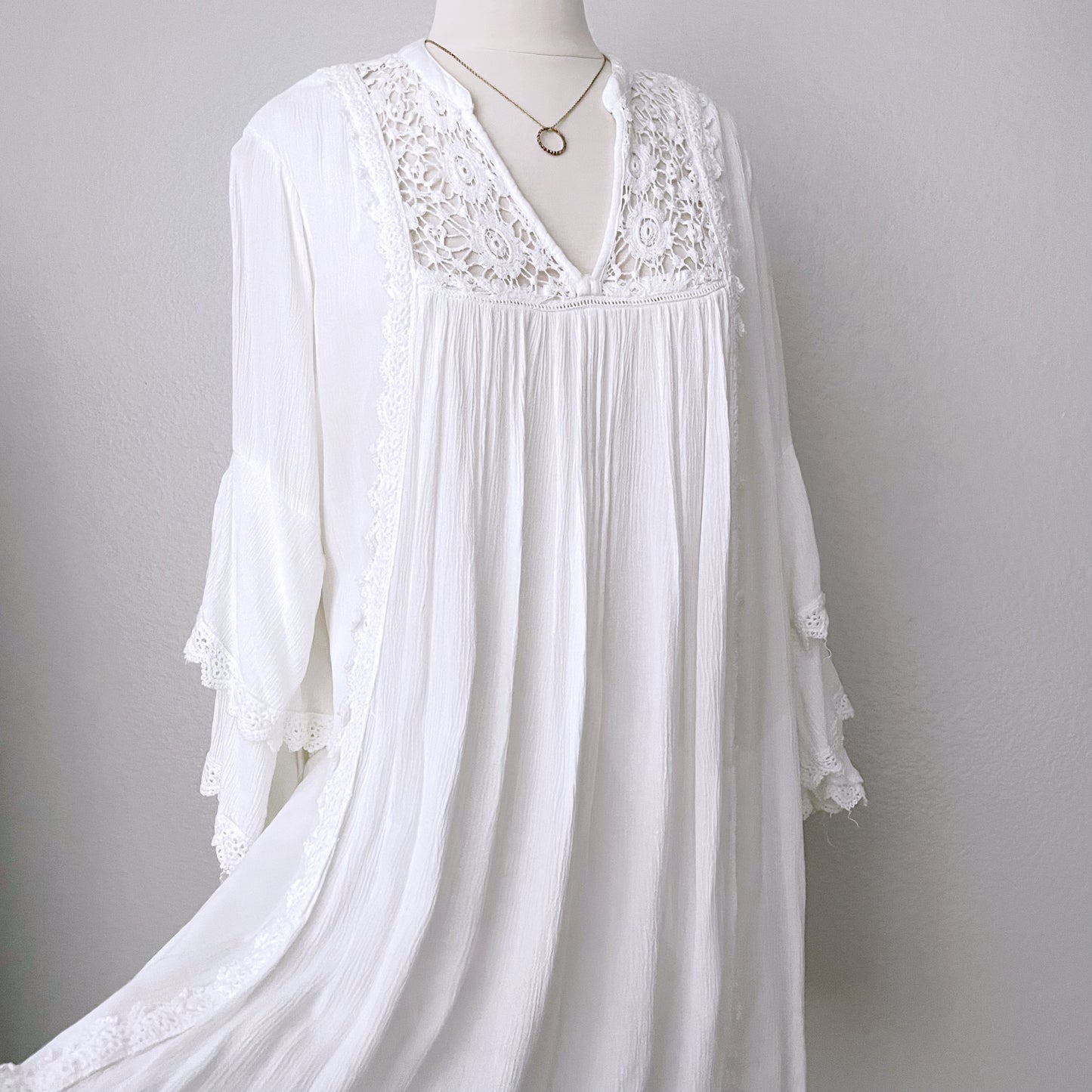 Lacey Flowy Romantic Dress (XL)