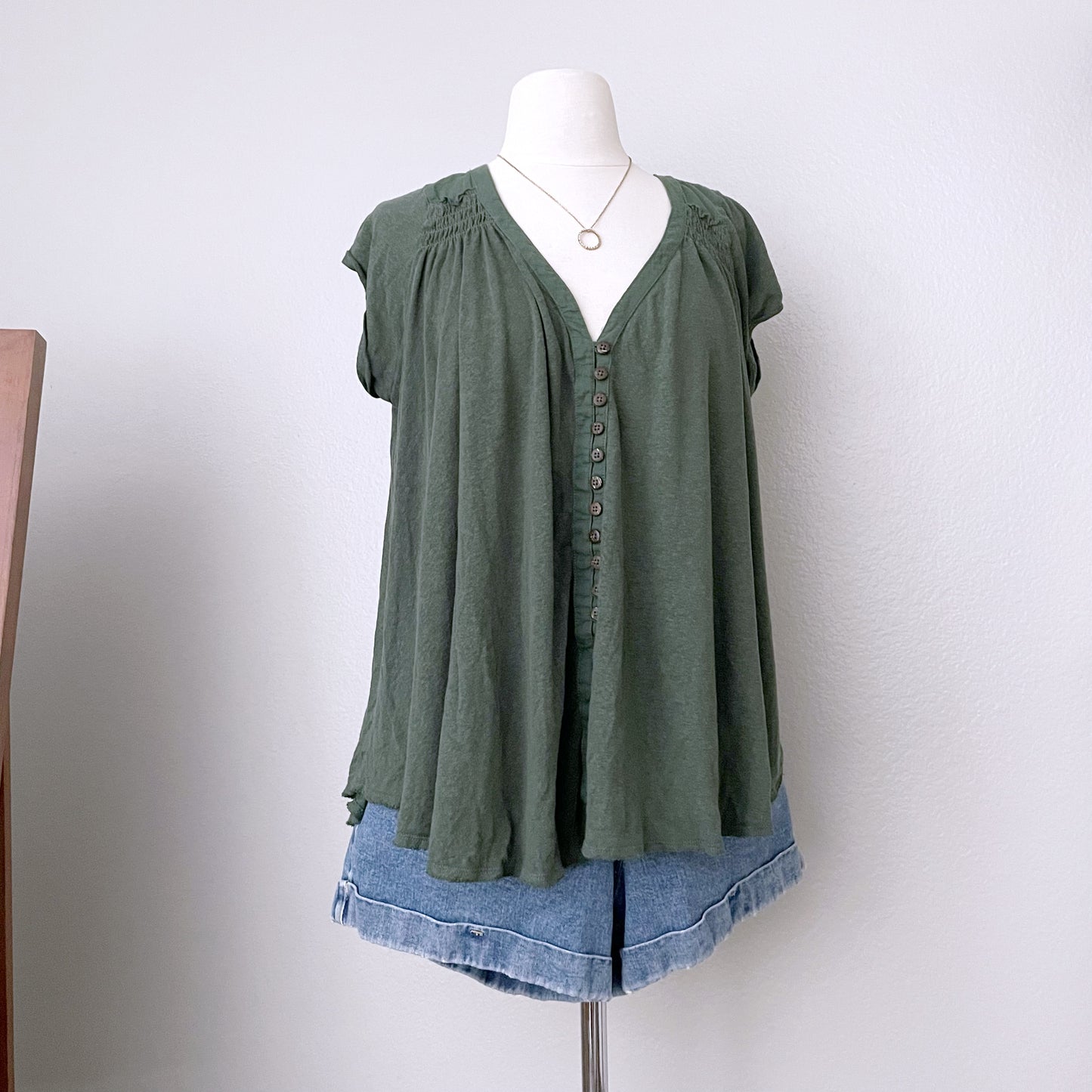 Oversize Flowy Button Front Green Top (XS)