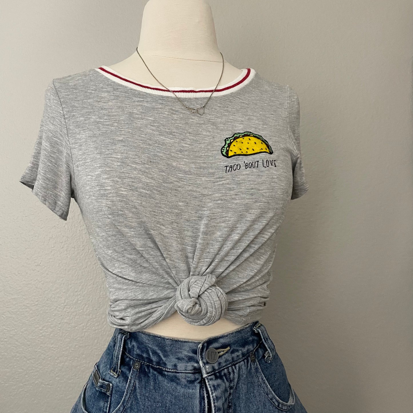 Taco Embroidered Graphic Grey T-Shirt (XS)